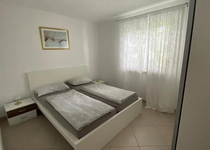 Luca Island Krk / Apartment Malinska